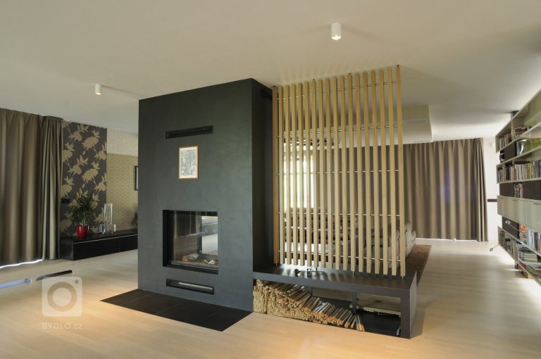 add picture to album