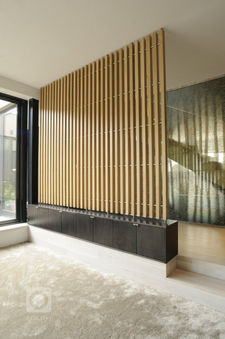 add picture to album