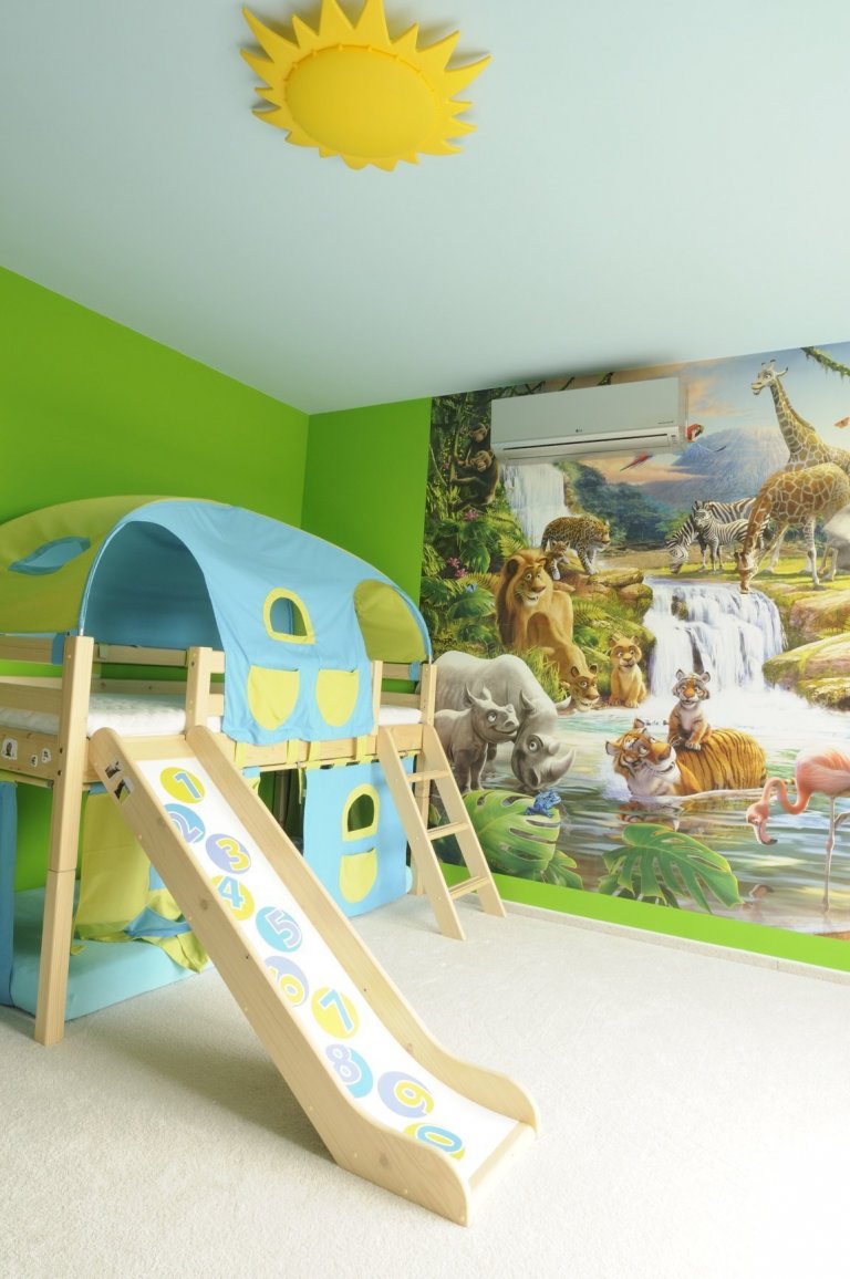 Výjimečná realizace ve výjimečném domě zahrnula výrobu nábytku na míru i praktické stavební úpravy. Podstata novostavby domu, stojícího nedaleko lesa v&nbsp…