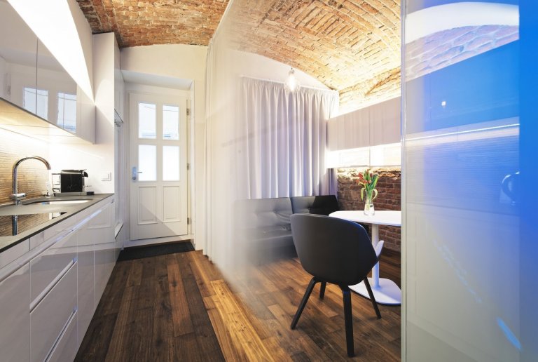 Jsme spolutvůrci jedinečného projektu Ing. Arch. Adama Rujbra, který se nazývá Living Showroom. Jednalo se o realizaci interiéru atypického nevyužívaného…