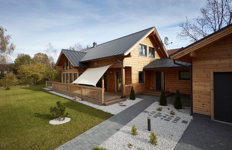 Finský srubový dům Iso-Kajastus