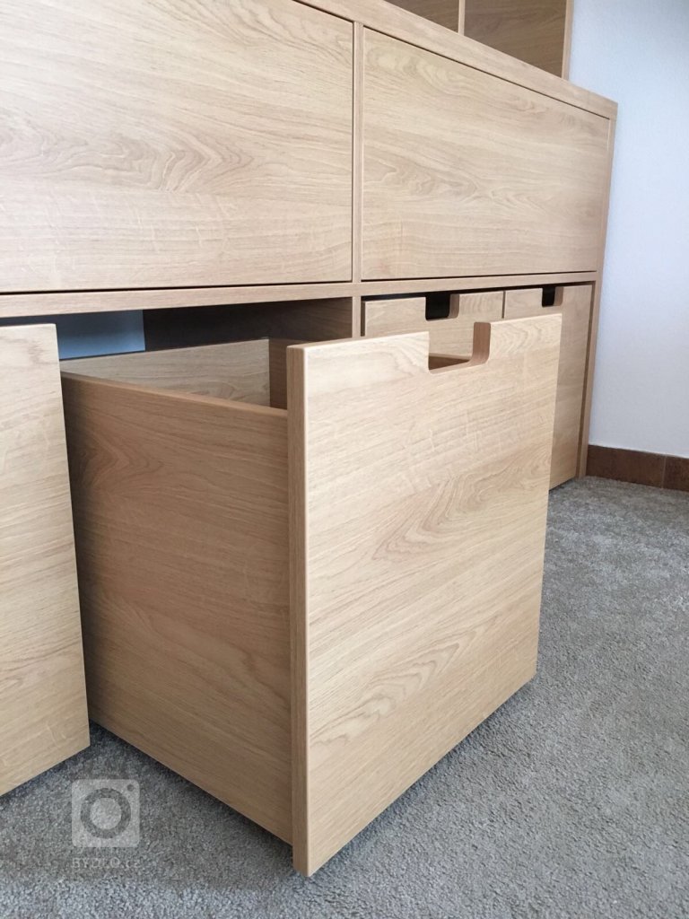 add picture to album