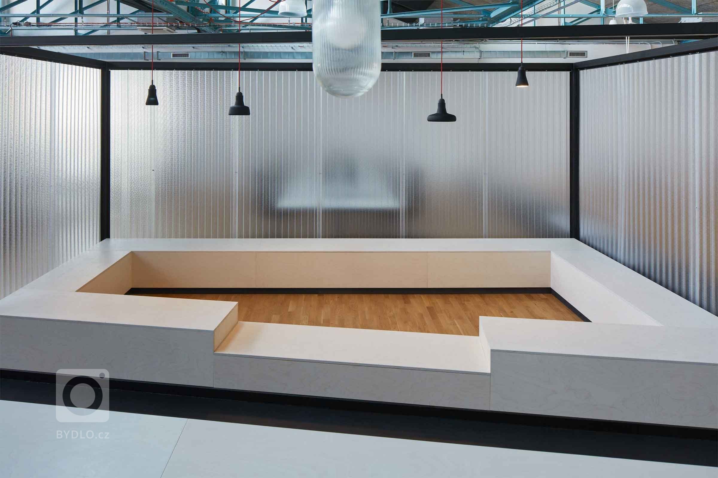 Ocenění Kanceláře roku 2018


Jak skloubit německou preciznost a českou živelnost? Nové administrativní prostory pro pražskou pobočku jedné z největších…