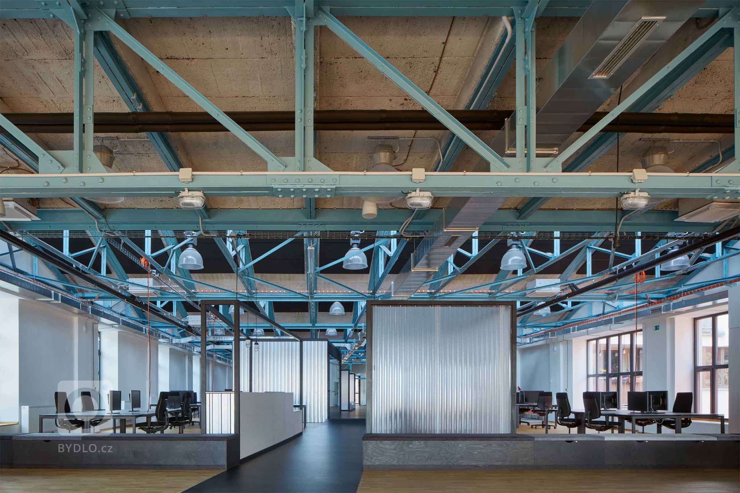 Ocenění Kanceláře roku 2018


Jak skloubit německou preciznost a českou živelnost? Nové administrativní prostory pro pražskou pobočku jedné z největších…