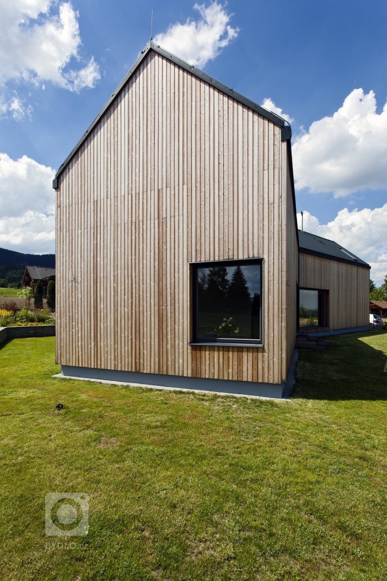 add picture to album