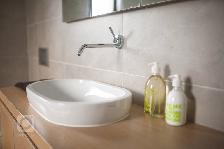 add picture to album