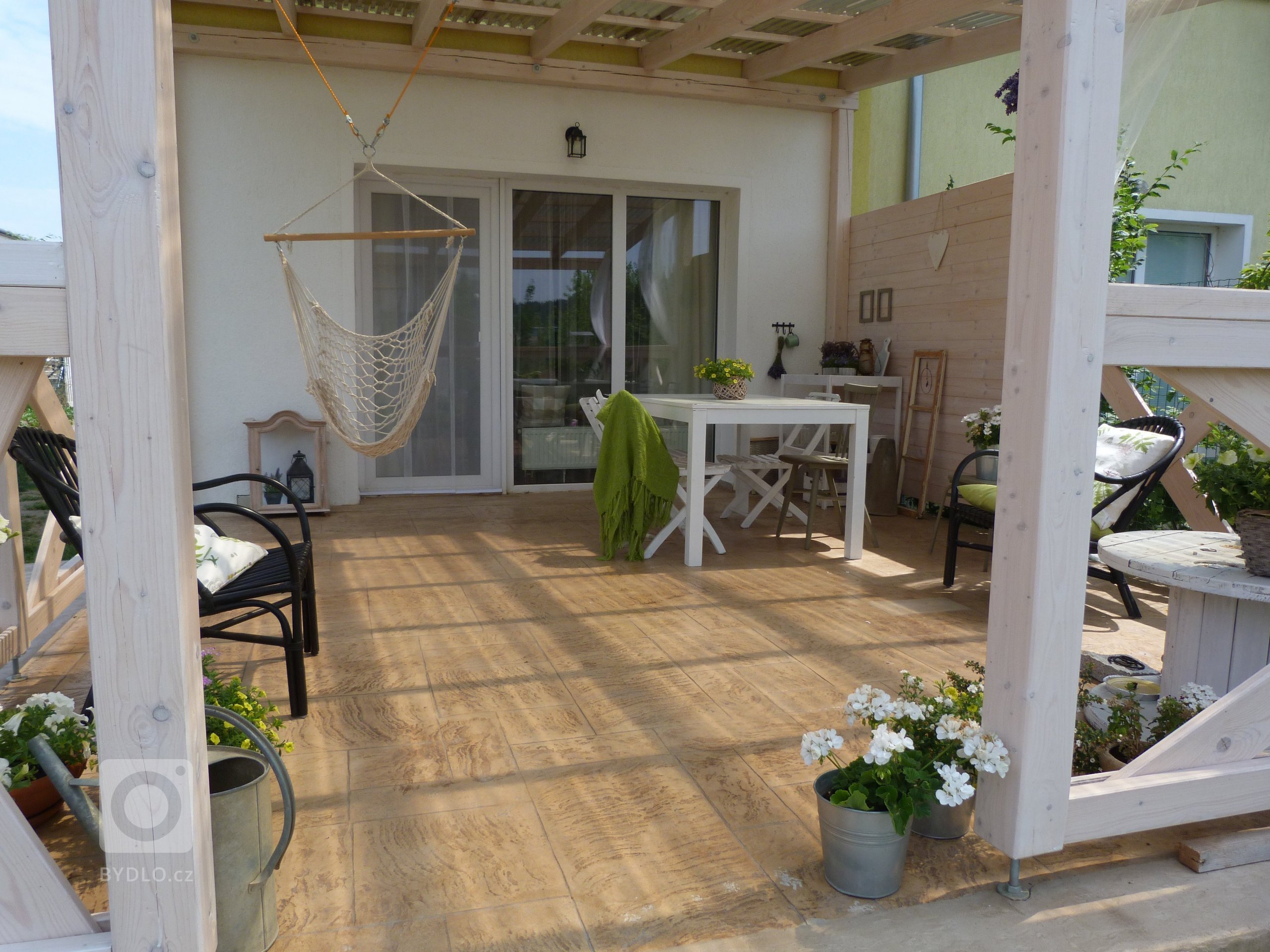 Návrh a realizace terasy.
