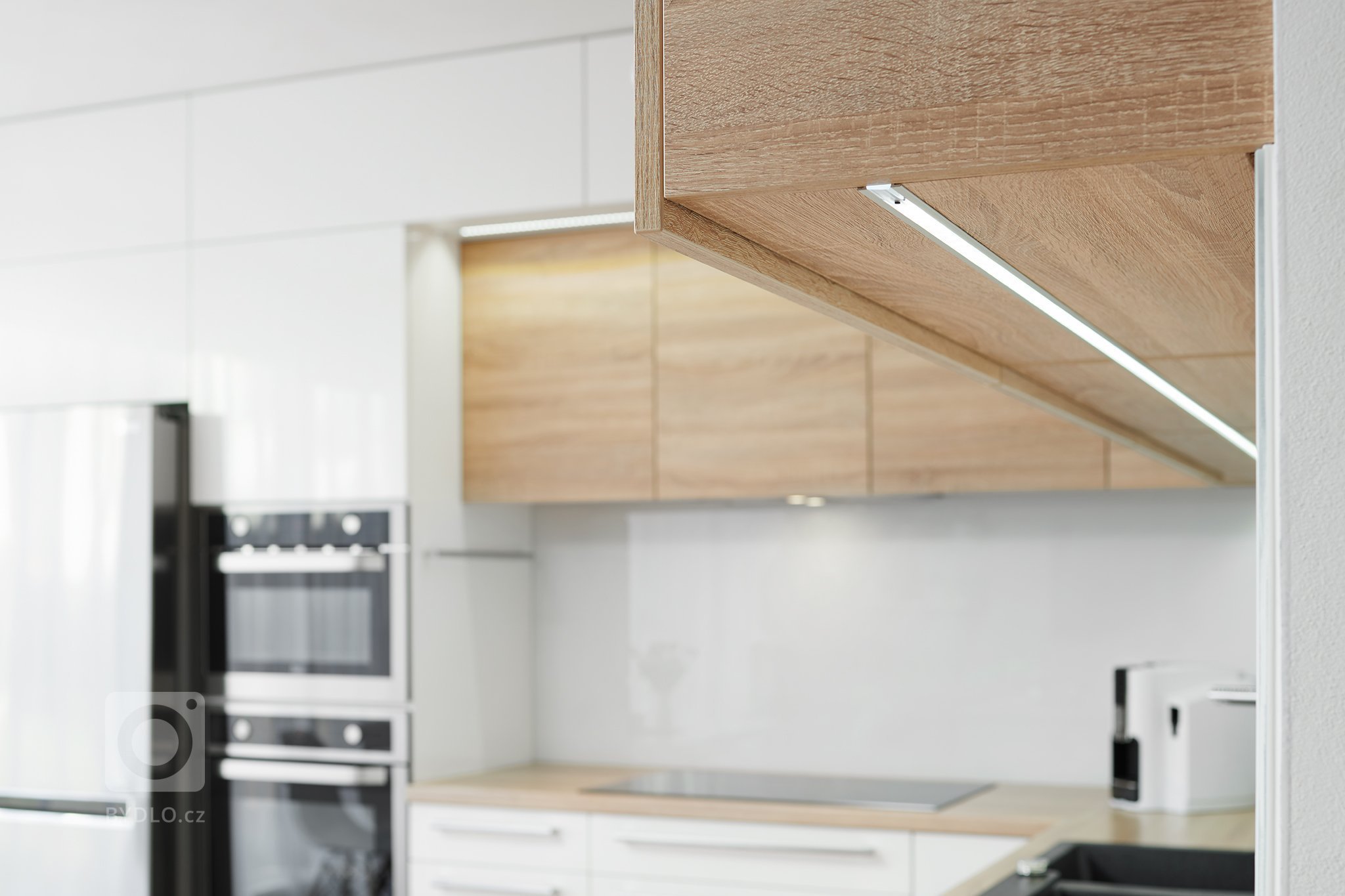 Moderní kuchyně&nbsp;Infini s jemně skandinávským&nbsp;nádechem.&nbsp;Kuchyně do L&nbsp;jsou ideální volbou pro menší a střední prostory.
