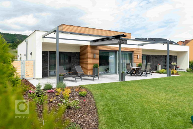 add picture to album