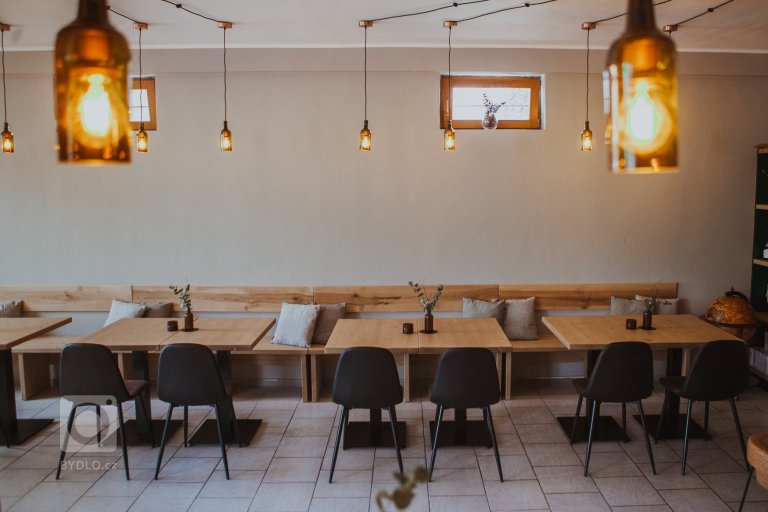 add picture to album