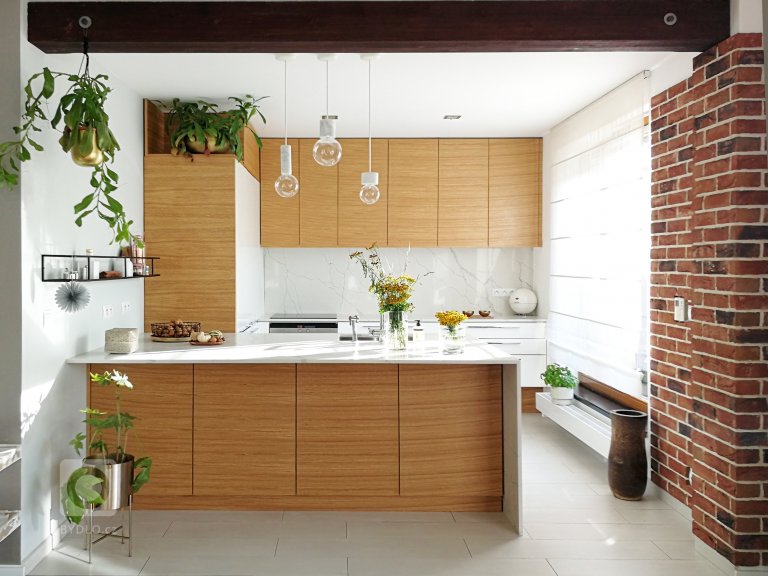 add picture to album