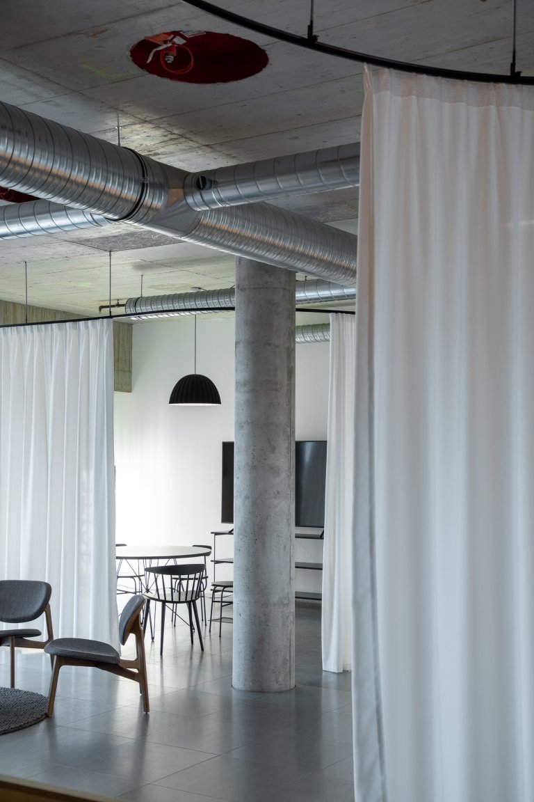 Manifesto &amp; reSITE Office - EN

The aim of the project was to design the interior of a modern open-space office. The starting points for the design were…