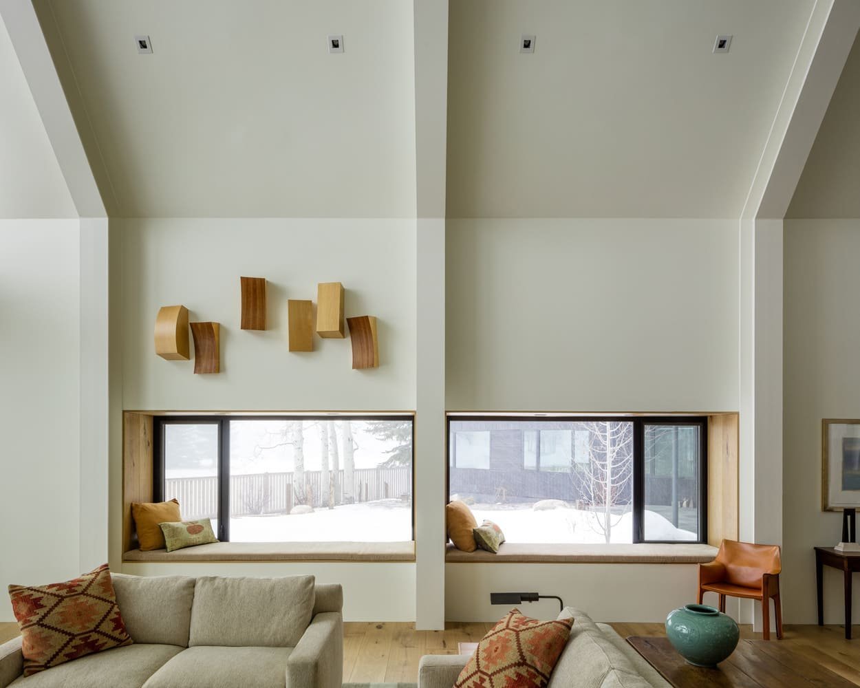 Dům ve tvaru písmene V pro pár v důchodu