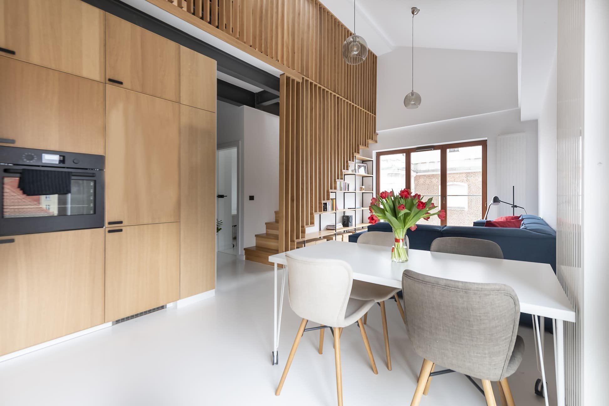 Jednoduchý interiér, bez zbytečných dekorativních tvarů