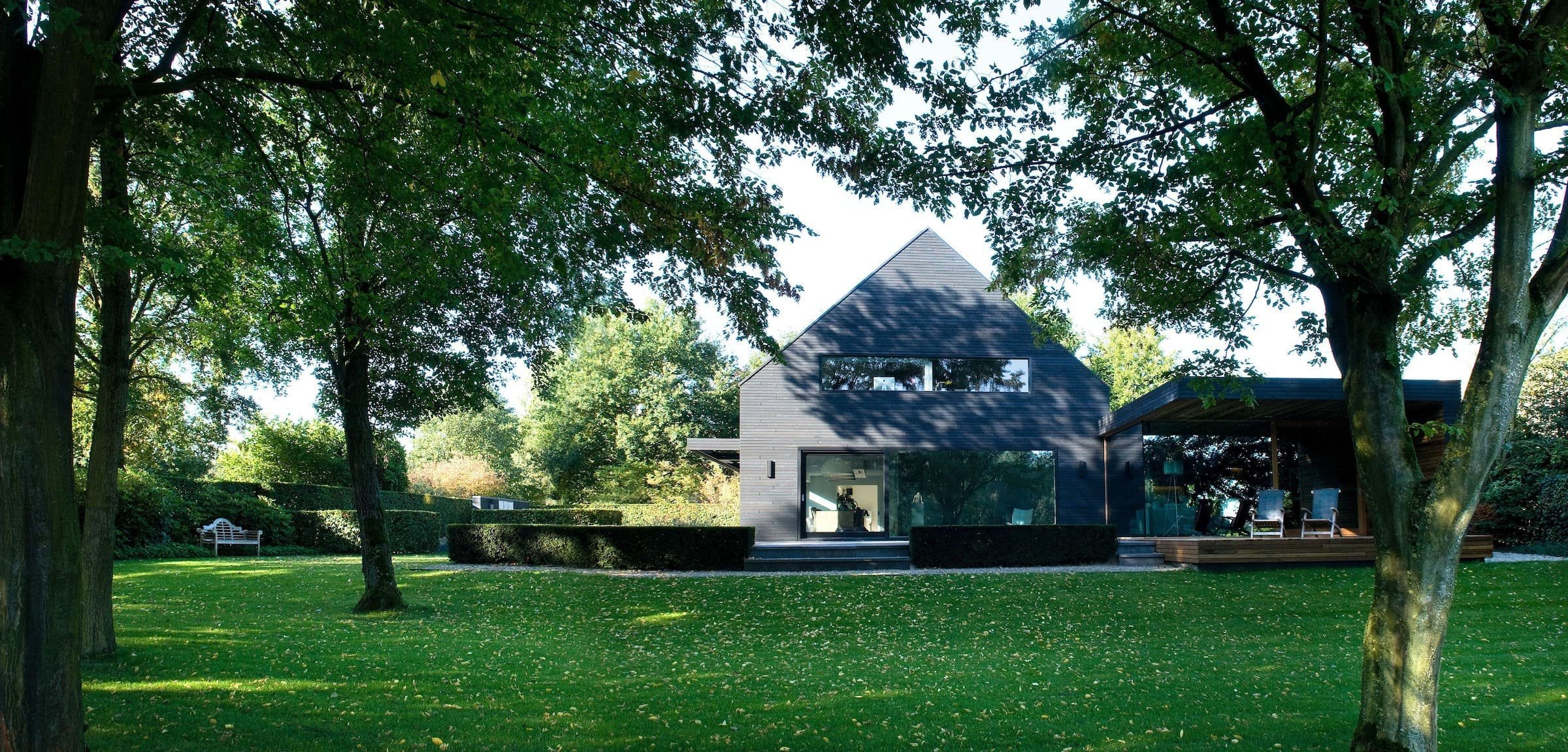 Venkovský dům s minimalistickým interiérem