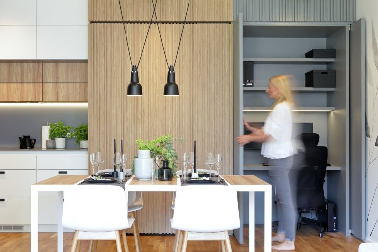 Na tomto projektu jsme začali pracovat v listopadu roku 2016, kdy byt byl ve fázi hrubé stavby a s klienty jsme začali vybírat standardy.
Aktivnější…