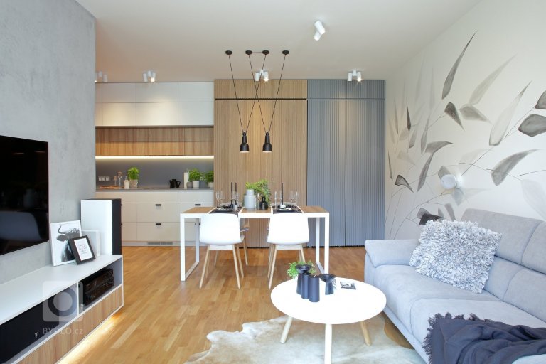 add picture to album