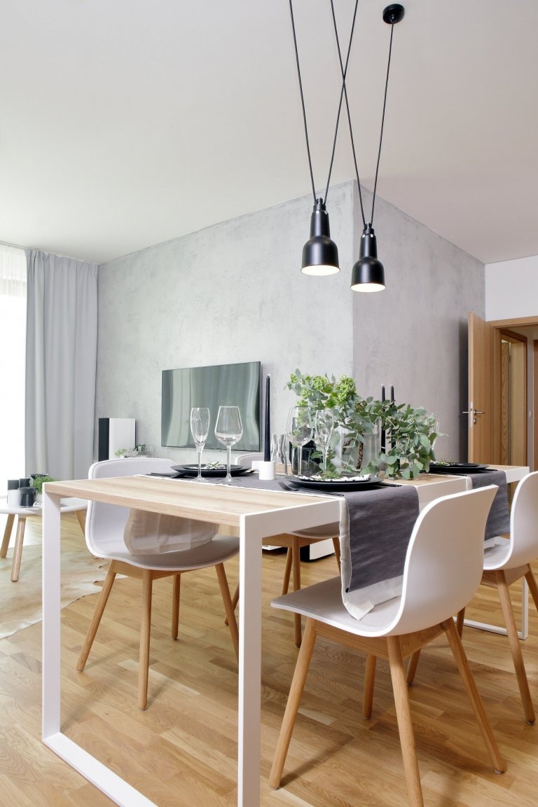 Na tomto projektu jsme začali pracovat v listopadu roku 2016, kdy byt byl ve fázi hrubé stavby a s klienty jsme začali vybírat standardy.
Aktivnější…