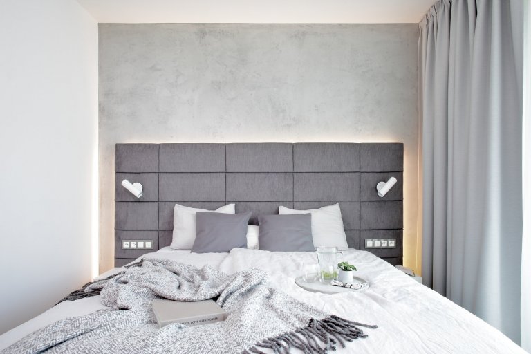 Na tomto projektu jsme začali pracovat v listopadu roku 2016, kdy byt byl ve fázi hrubé stavby a s klienty jsme začali vybírat standardy.
Aktivnější…