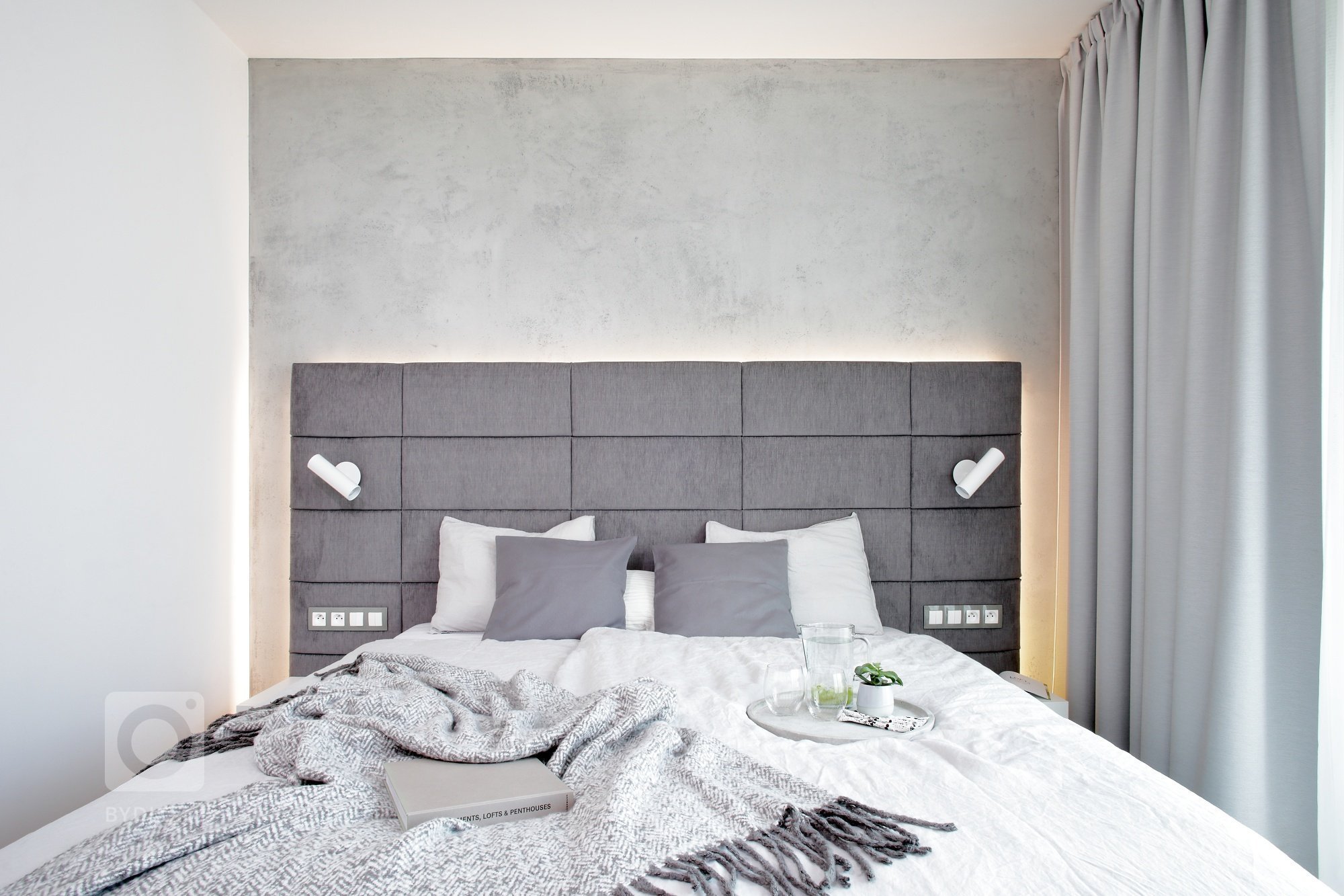 Na tomto projektu jsme začali pracovat v listopadu roku 2016, kdy byt byl ve fázi hrubé stavby a s klienty jsme začali vybírat standardy.
Aktivnější…