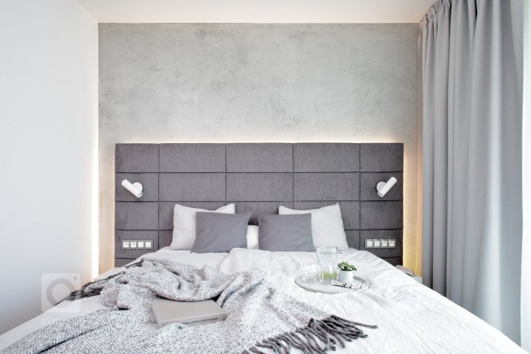 add picture to album