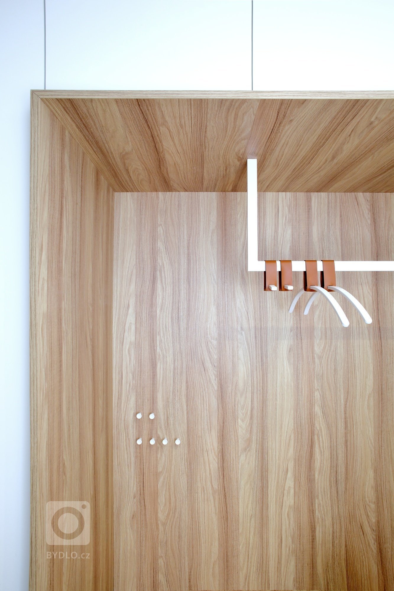 Na tomto projektu jsme začali pracovat v listopadu roku 2016, kdy byt byl ve fázi hrubé stavby a s klienty jsme začali vybírat standardy.
Aktivnější…