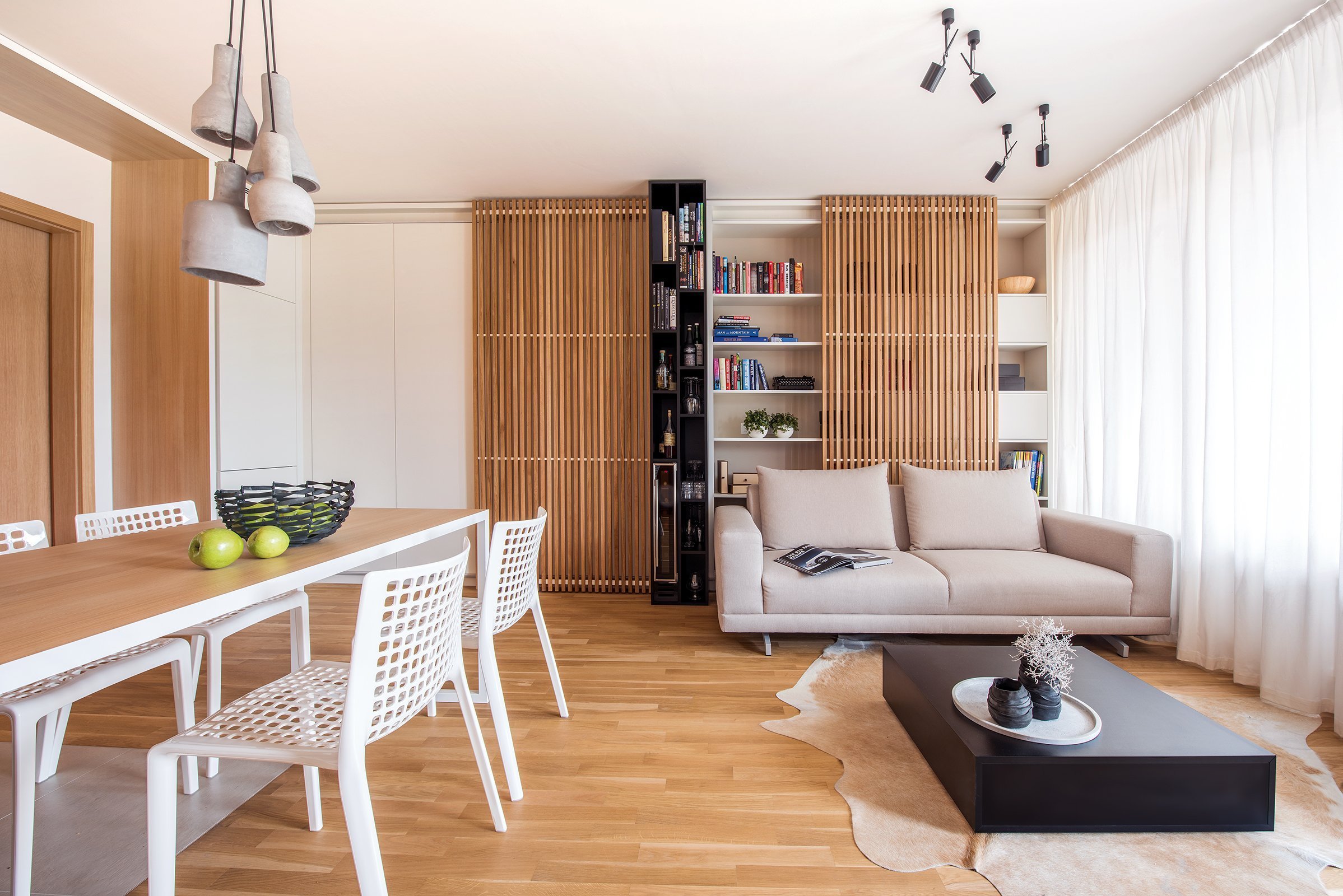 pohled na obývací pokoj