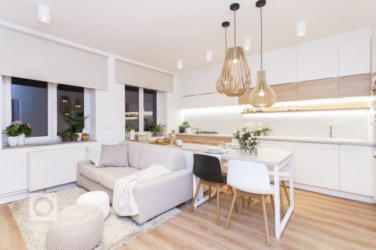 add picture to album