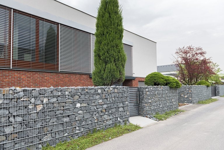 Gabionový plot Rock a brána Half