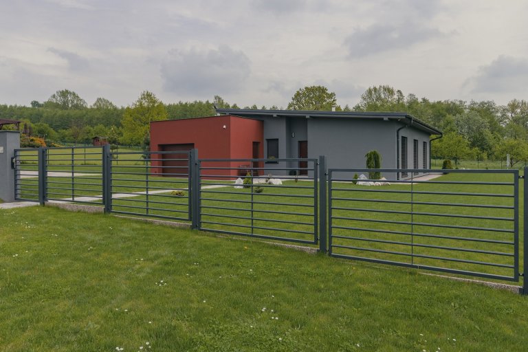 Díky plotu Airy prostor dýchá