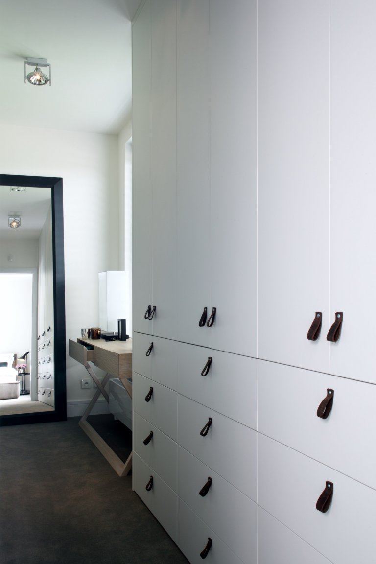 DISPOZIČNÍ ŘEŠENÍ A KOMPLETNÍ REALIZACE INTERIÉRU PRO RODINU S DVĚMA DĚTMI. KLIENT NÁM PONECHAL VOLNOU RUKU A TĚŠÍ NÁS, ŽE BYL S VÝSLEDKEM SPOKOJEN.
