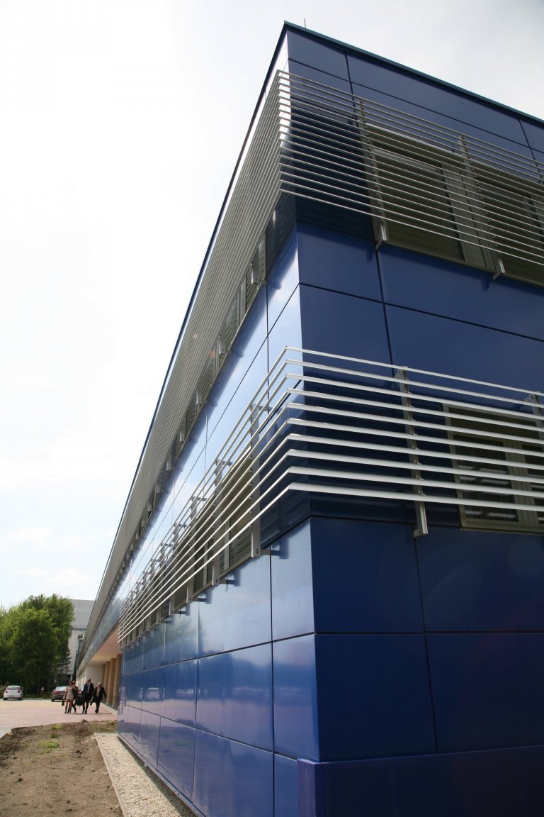 Barum Continental slunolamy