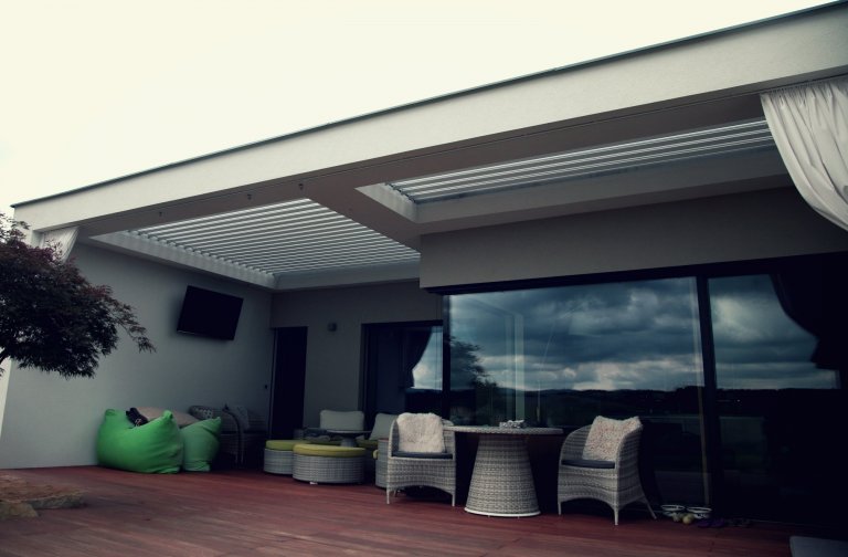 Bioklimatická pergola PLACEO Veselá