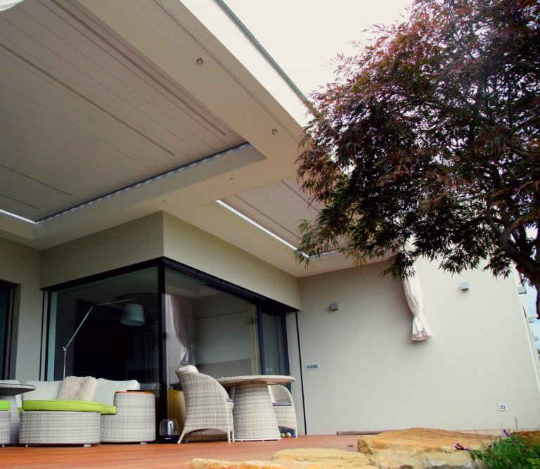 Bioklimatická pergola PLACEO skvěle poslouží milovníkům okrasné zeleně. Jestli venku pěstujete náročné rostliny, jistě oceníte možnost jednoduše regulovat…