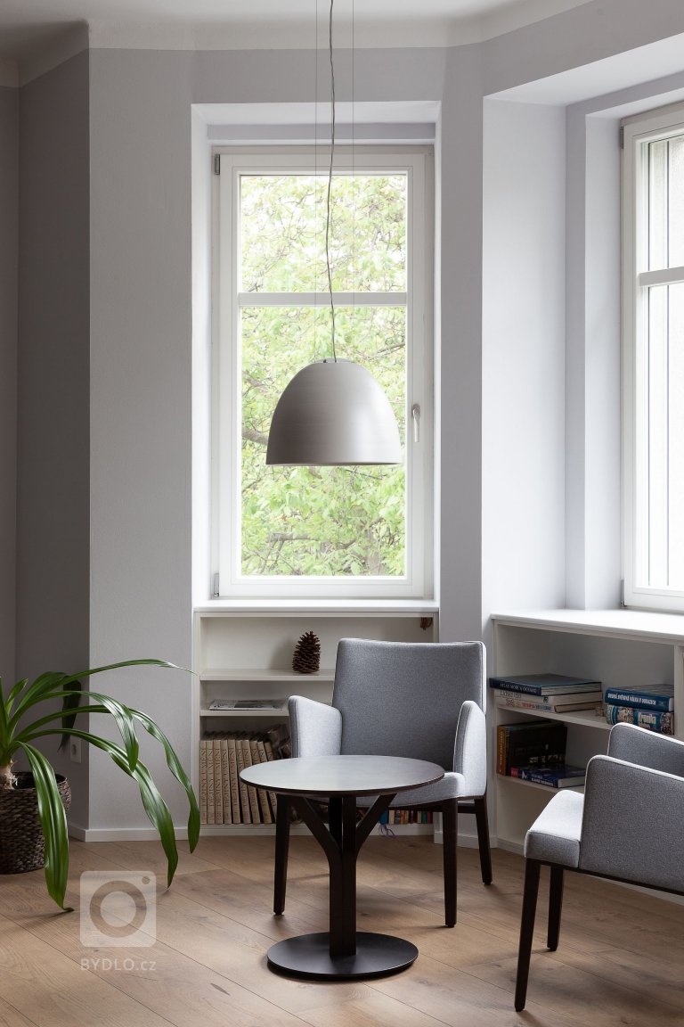 add picture to album