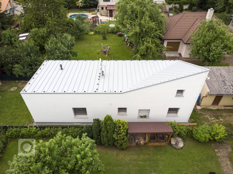 add picture to album