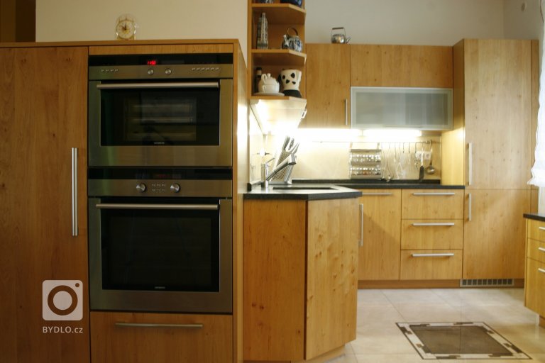 add picture to album