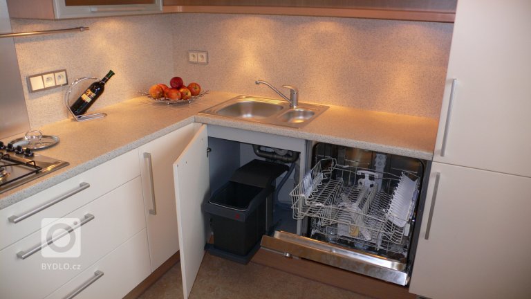 add picture to album