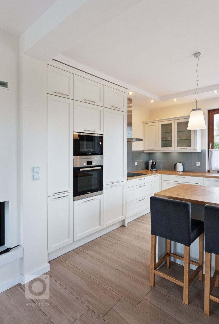 add picture to album