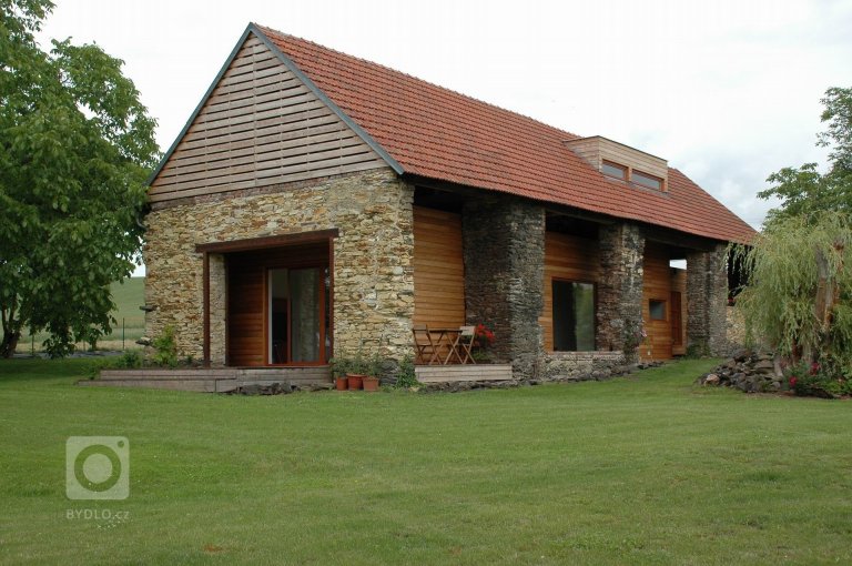 Stodola v Ohařích