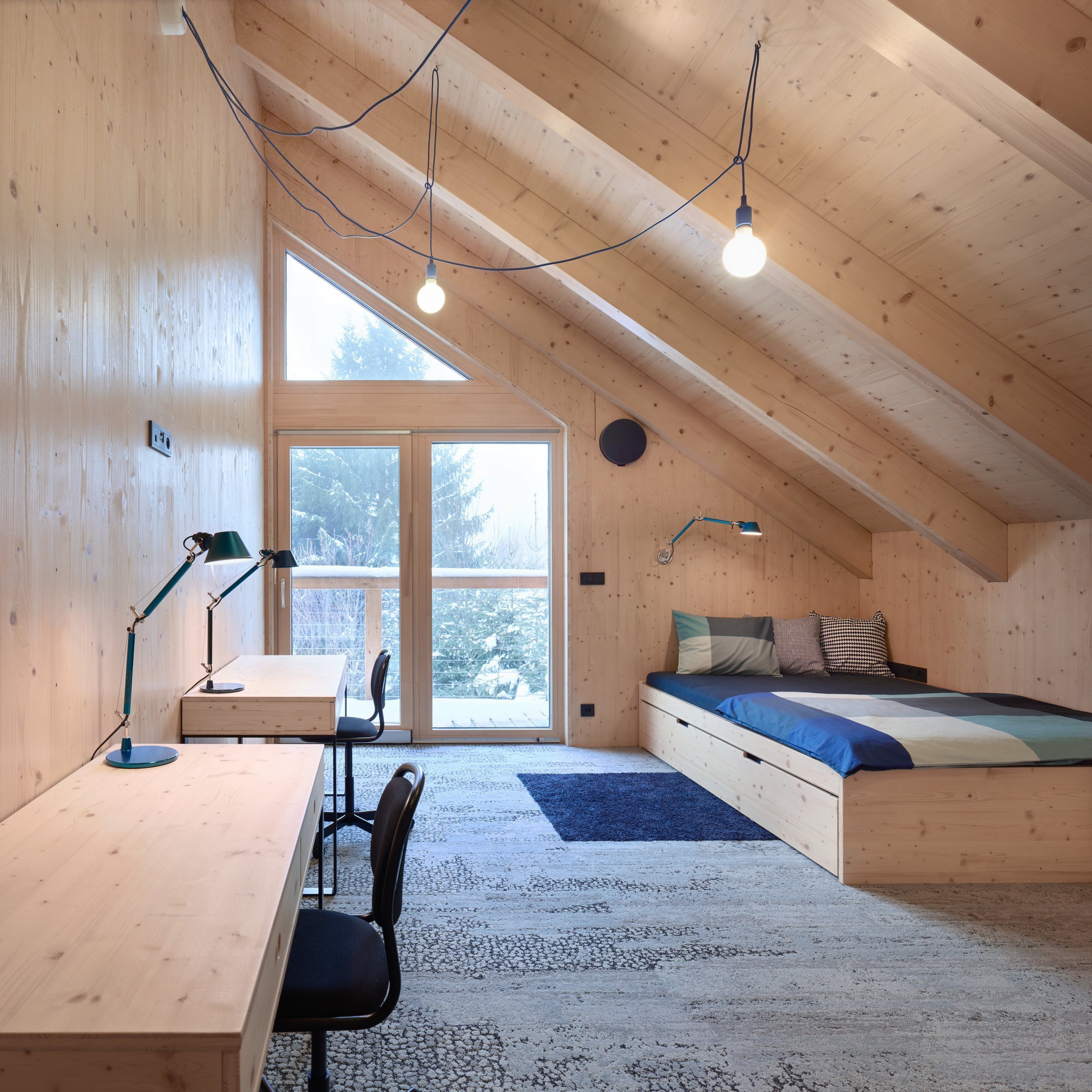 Chata ze smrkových CLT panelů