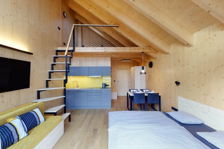 Chata ze smrkových CLT panelů