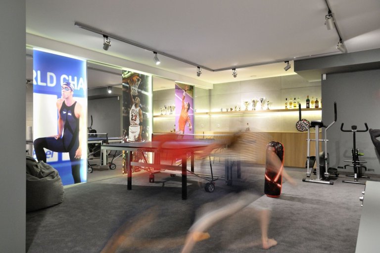 Dialog dřeva s betonem