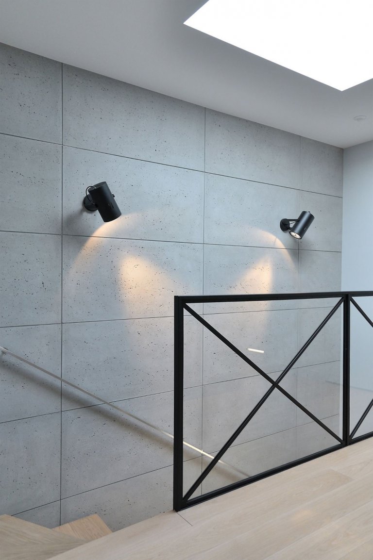 Dialog dřeva s betonem