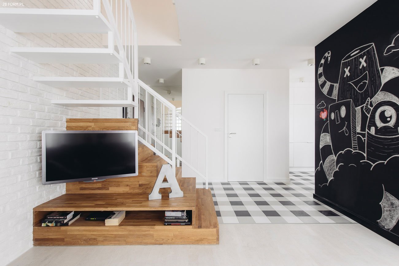 Dům s tabulí místo stěny