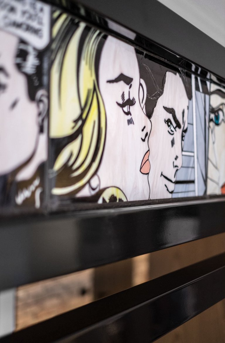 Elegantní bydlení má doplňky s prvky komiksu