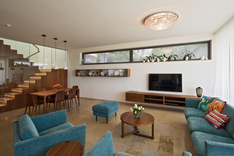 Funkcionalistická vila na skále