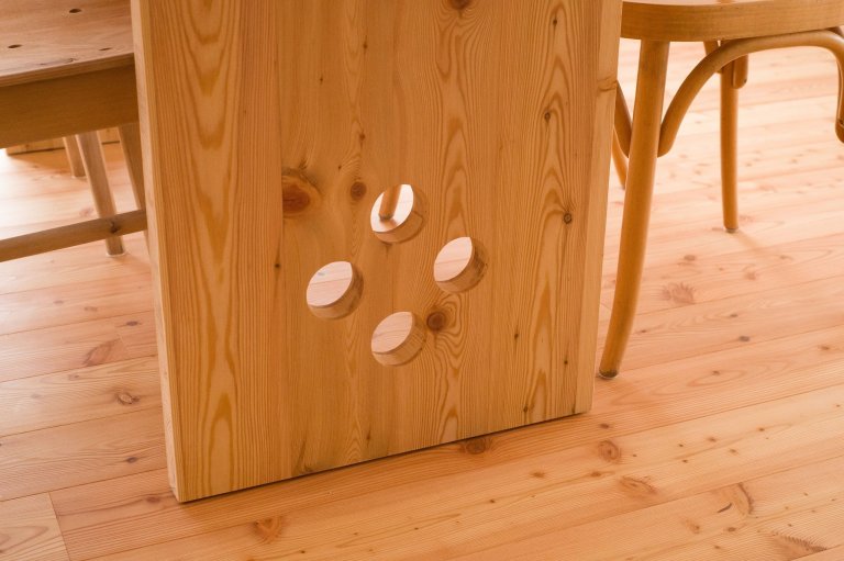 V jednoduchosti je krása – moderní dům v chráněné oblasti