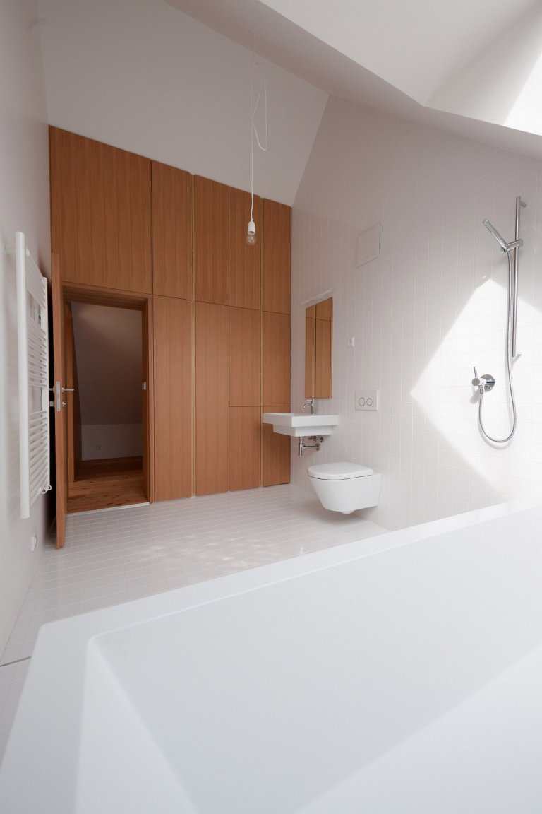 V jednoduchosti je krása – moderní dům v chráněné oblasti