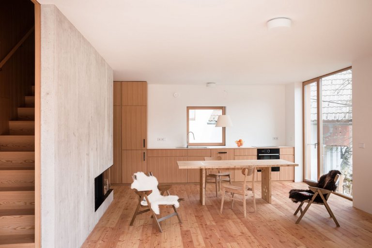 V jednoduchosti je krása – moderní dům v chráněné oblasti